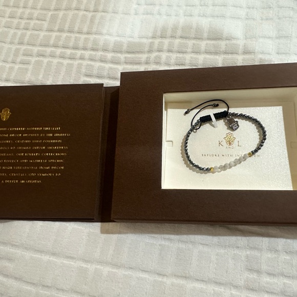 Beaded Bracelet with Charms - Picture 3 of 6